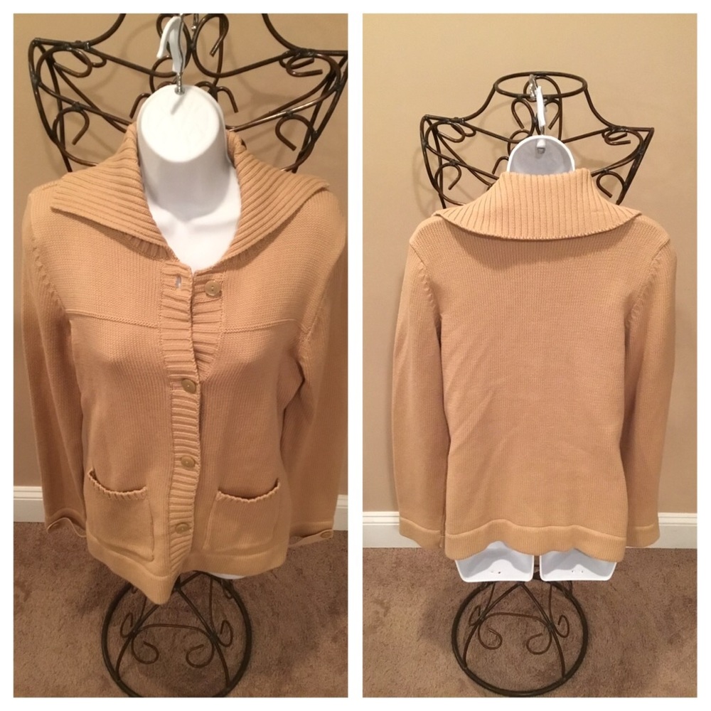 GAP SWEATER
